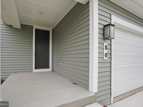 4th image of 80 Catalpa Dr