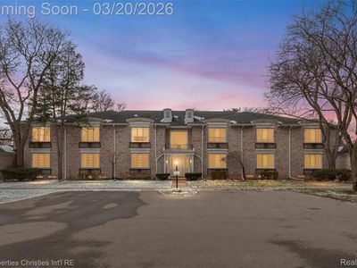 40750 Woodward Ave Unit 25, Bloomfield Hills, MI, 48304