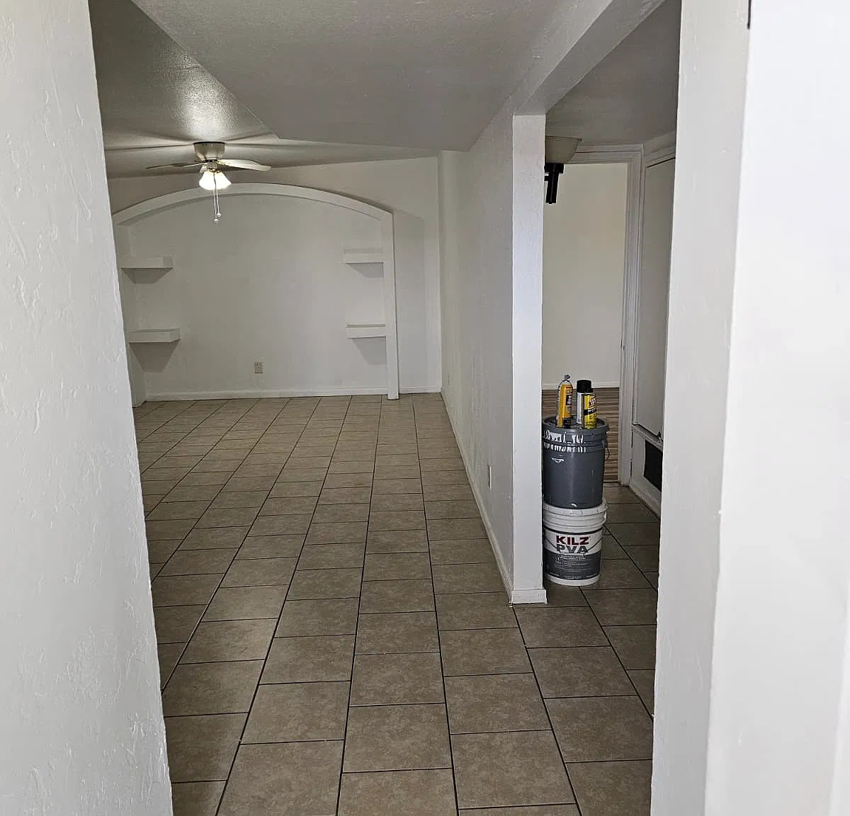 2 bed, 875 sqft, $1,200 — Photo 2