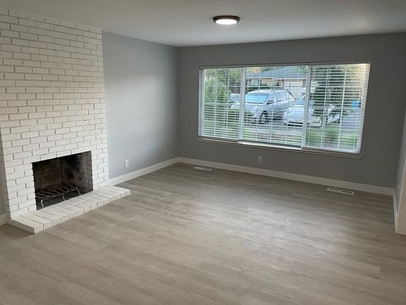 4th image of 10292 Degas Ct