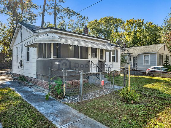 2nd image of 2966 Dellwood Ave