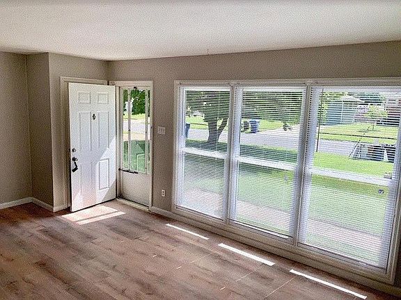 3rd image of 1165 Gahan Dr