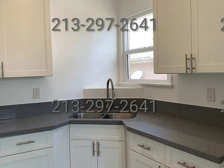 1211 S Westmoreland Ave #A — Photo 5