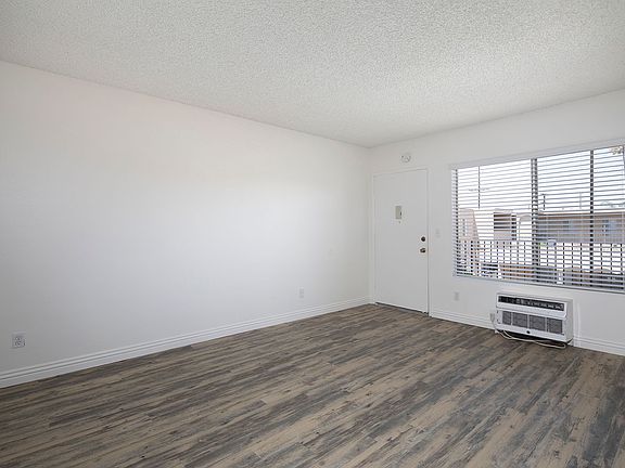 3rd image of 1072 E Madison Ave E APT 36