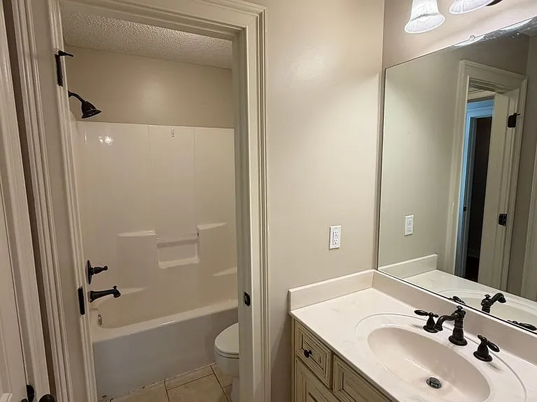 254 Southfield Ct — Photo 16