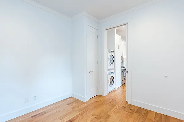 Rented by Nooklyn NYC LLC | media 33