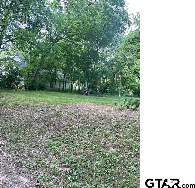 2nd image of 1214 N Albertson Ave