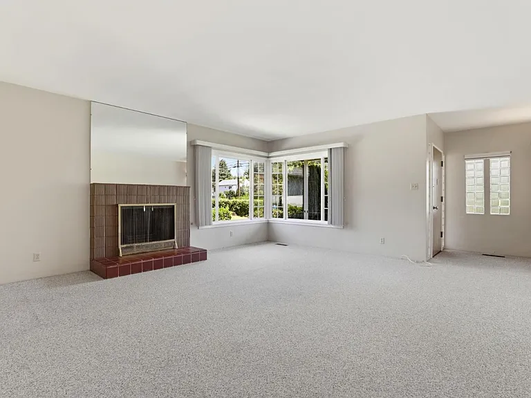 938 Alice Ln #1 — Photo 6