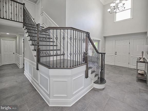 5th image of 5281 Harrington Ct
