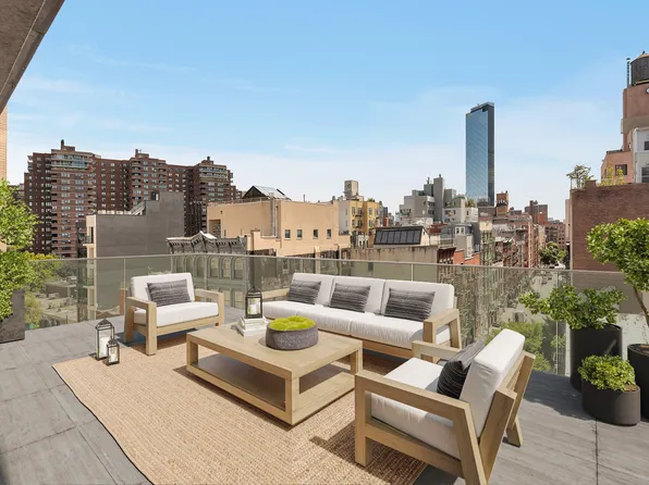 334 Grand Street image 14 of 24