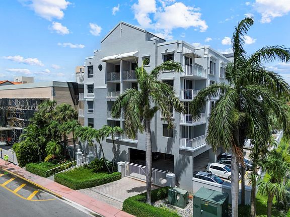 2nd image of 2642 Collins Ave APT 303