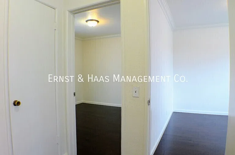 8275 California St — Photo 10