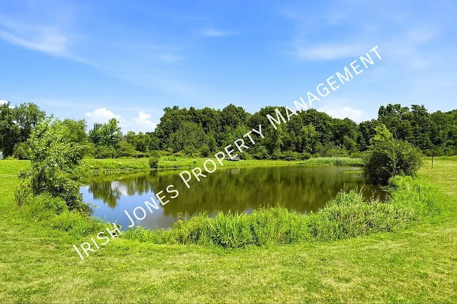109 Ashwood Ln