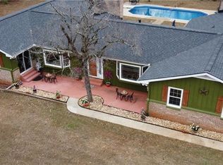 148 Dana Dr, Fayetteville, GA 30215