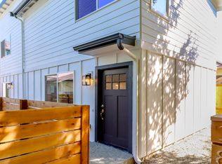 1806 Martin Luther King Jr Way, Seattle, WA 98122