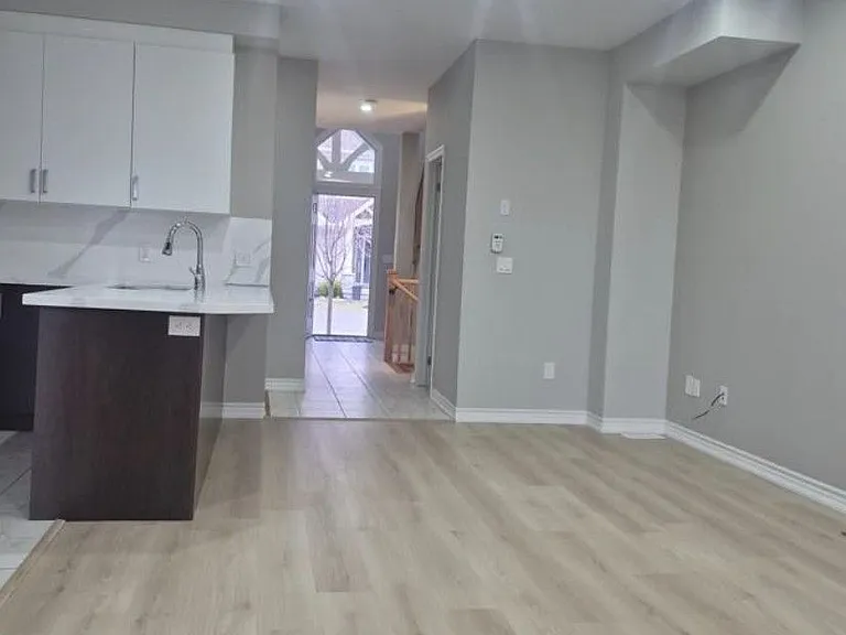 5 Gregory Ave — Photo 9