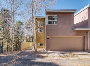 62 Canyon View, Los Alamos, NM 87544