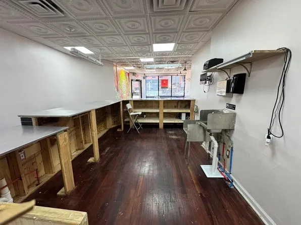 309 Pacific Avenue image 3 of 12