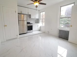 154 Freeman St #3B, Brooklyn, NY 11222