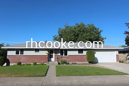 5711 N Greenwood Blvd Photo 1 5711 N Greenwood Blvd Photo 1