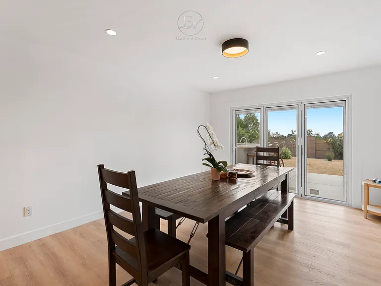 8536 Cliffridge Ave — Photo 13