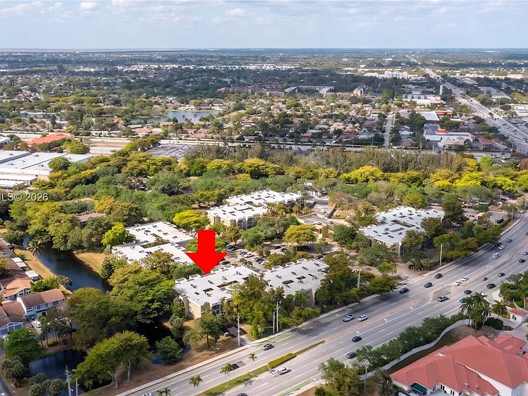 4205 N University Dr #303 — Photo 18