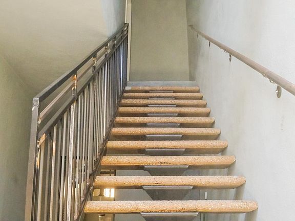 3rd image of 1256 W Gardena Blvd #7