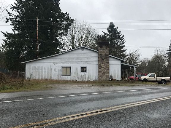 3rd image of 3030 26th Ave NE