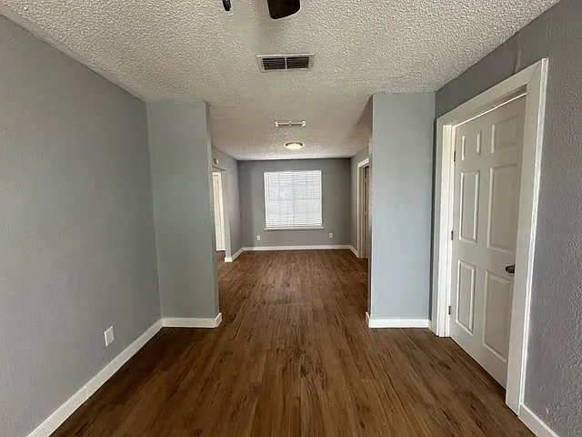 615 W Coffin St — Photo 3