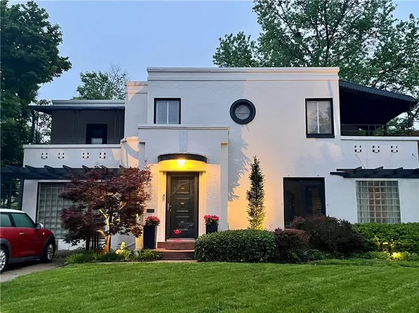 4425 Terrace St, Kansas City, MO 64111