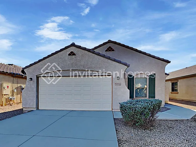 43893 W Cowpath Rd — Photo 1