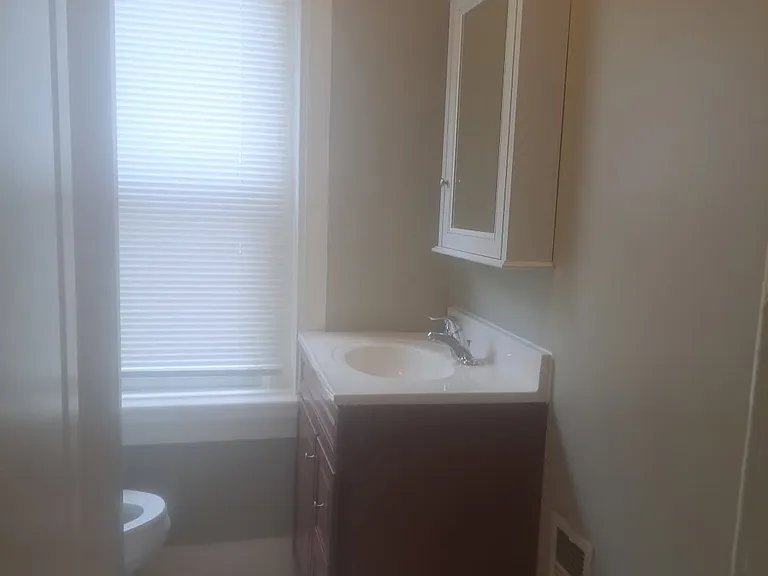 2140 N Van Pelt St #2 — Photo 20
