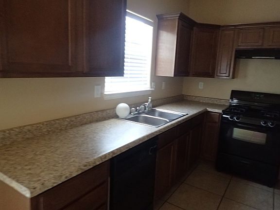4th image of 14320 Arabian Point Ave