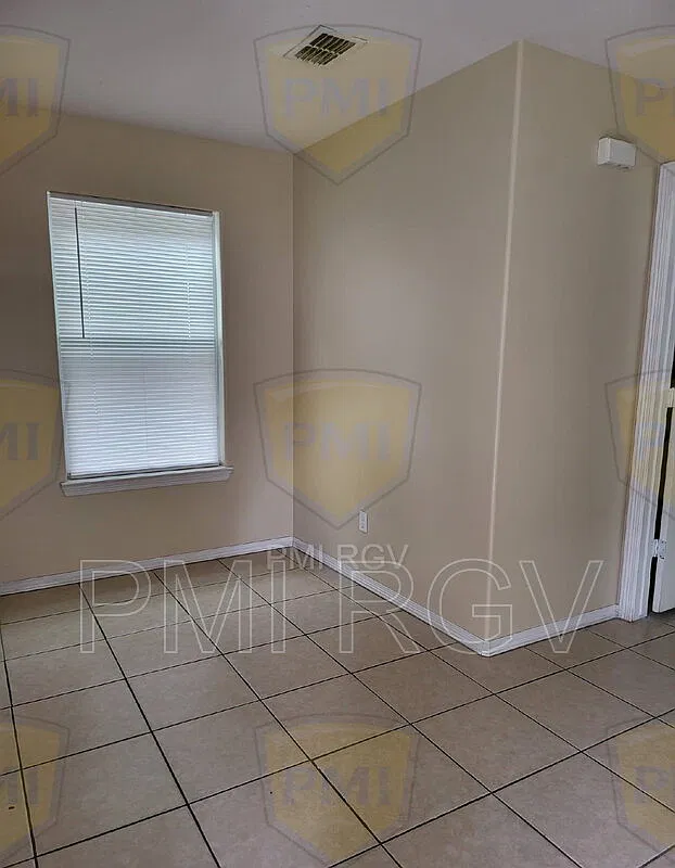 1 bed, 1.0 bath, $650 — Photo 3