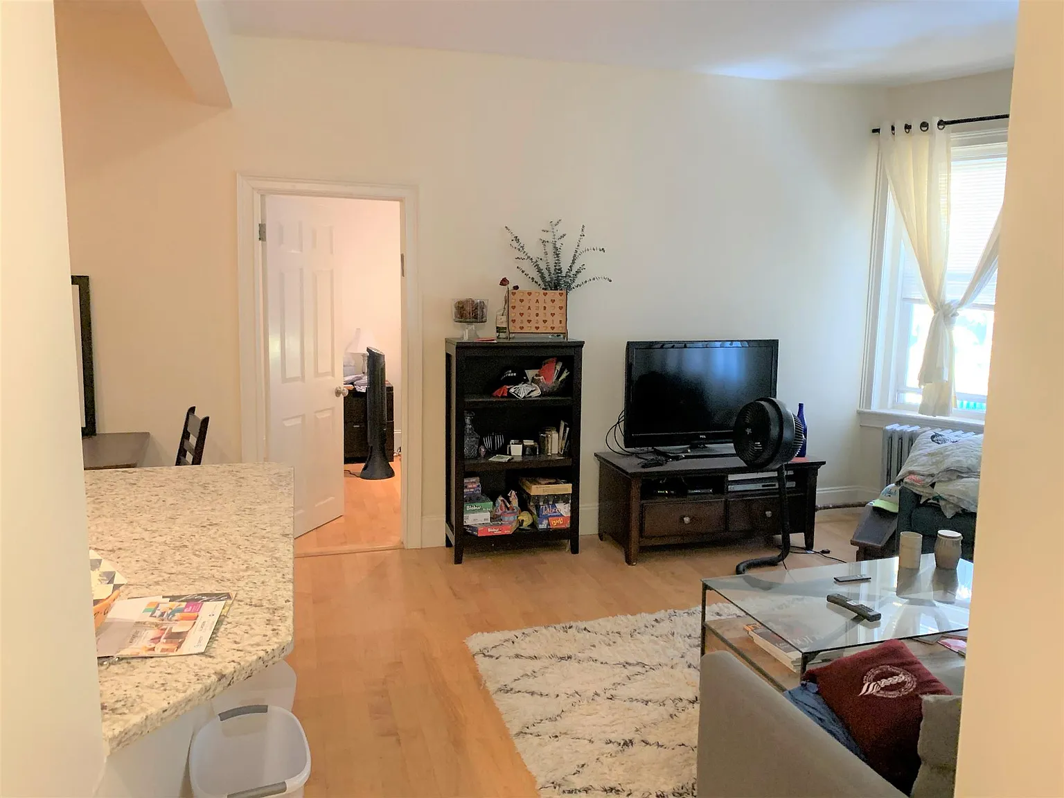 1 bed, 625 sqft, $2,800 — Photo 3