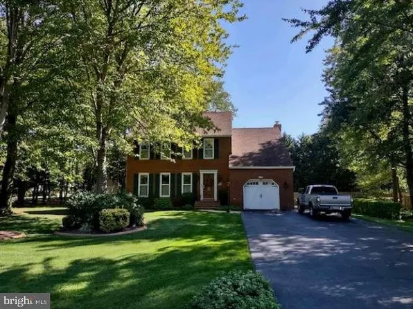 1301 Boxgrove Ct, Pasadena, MD 21122