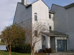 131 Reflection Ln, Hampton, VA 23666