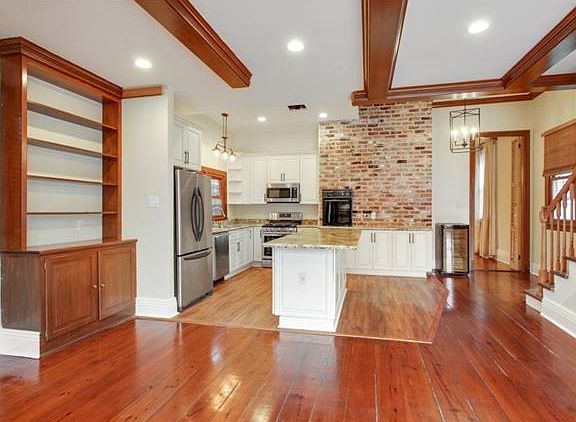 3rd image of 822 Burdette St