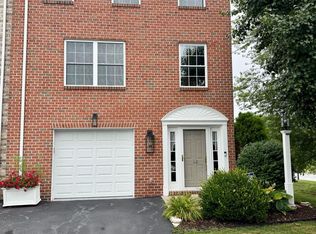 102 Lorenzo Ct #102, York, PA 17402