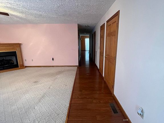3rd image of 205 Village Dr