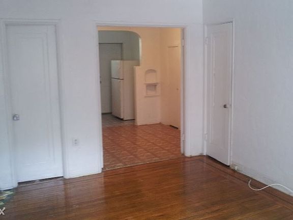 5th image of 716 14th Pl APT 9