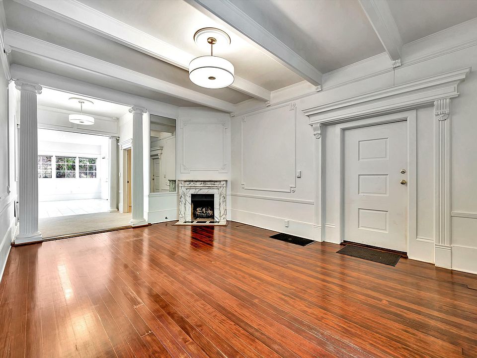 1st image of 2713 Clay St #1