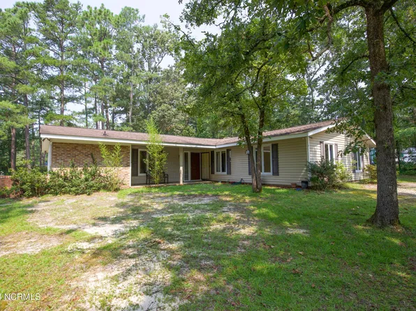 12380 Oakcroft Trail, Laurinburg, NC 28352