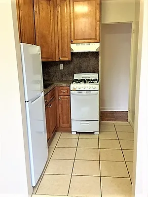 Rented by D S J Realty LLC | media 8