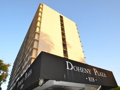 818 N Doheny Dr APT 805, West Hollywood, CA, 90069
