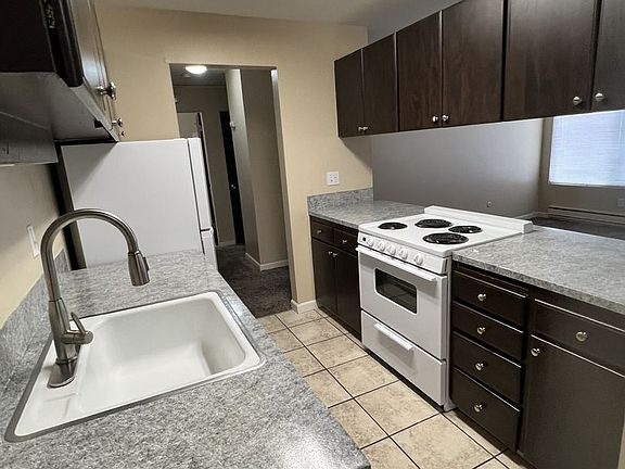 5th image of 10300 Des Moines Memorial Dr S #210
