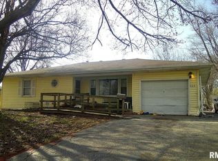 629 E Chambers St, Jacksonville, IL 62650