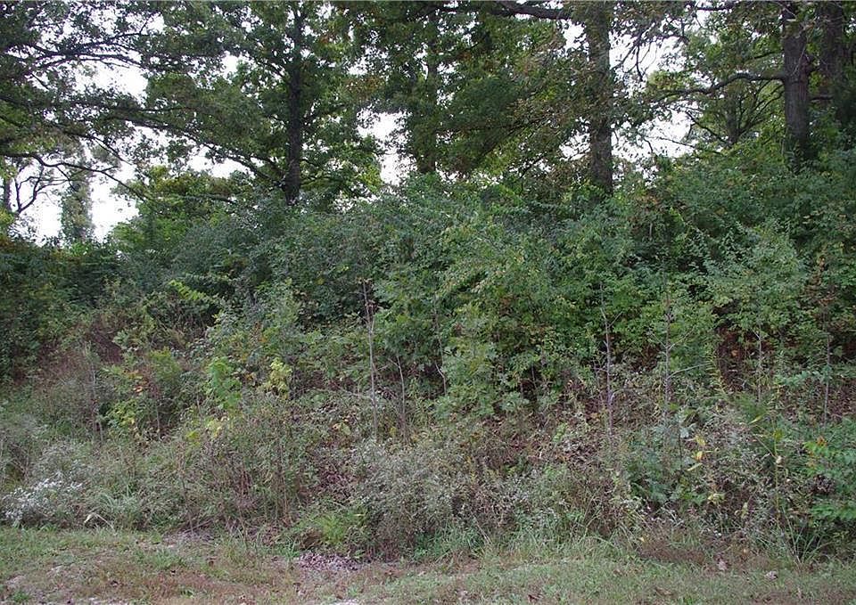 2nd image of 340 Nathan Dr