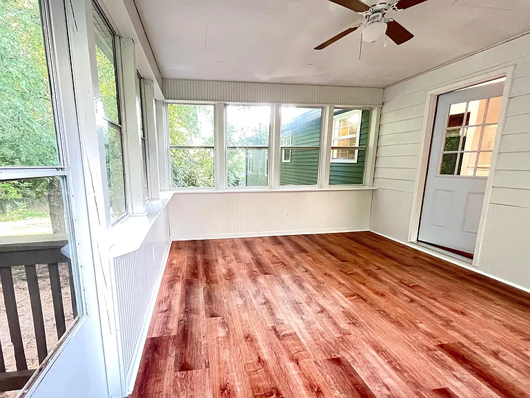 3221 Meadowlark Ln NW — Photo 11