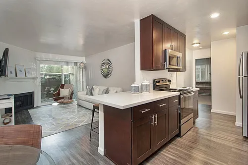 Floor plan Summit - Two Bedroom/One Bath 850 Sq Ft
